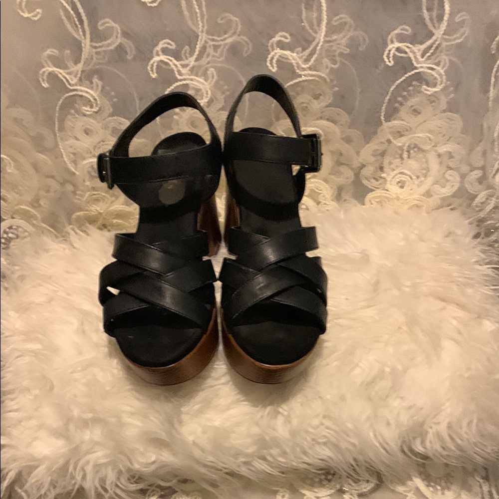 Cliffs by WHITE MOUNTAIN Black Platform Sandals